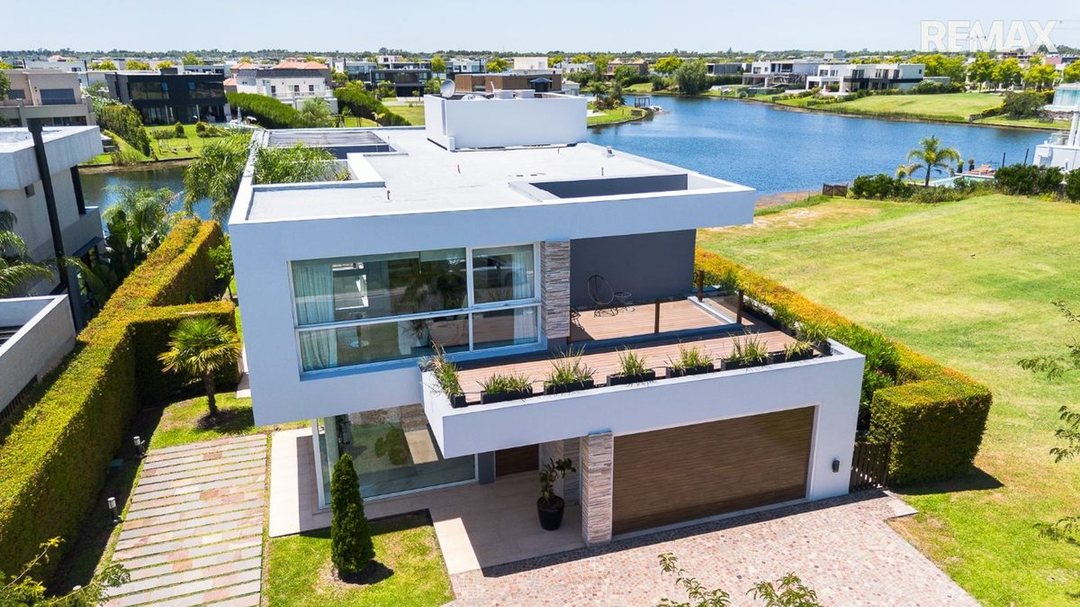 Venta excelente casa en Marinas, Puertos del Lago