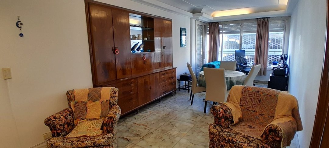 VENTA DEPARTAMENTO 4 AMB + DEP Y COCHERA AL FRENTE
