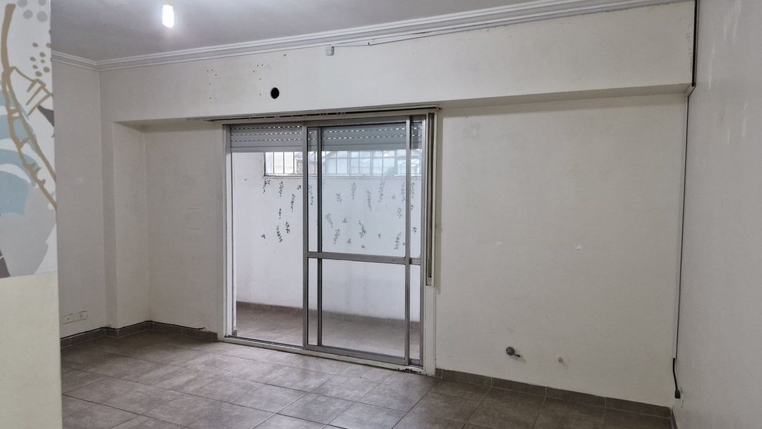 Venta Departamento 2 ambientes con Patio Caballito