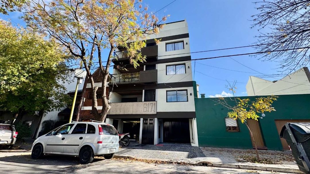VENTA MONOAMBIENTE CON PATIO MATADEROS