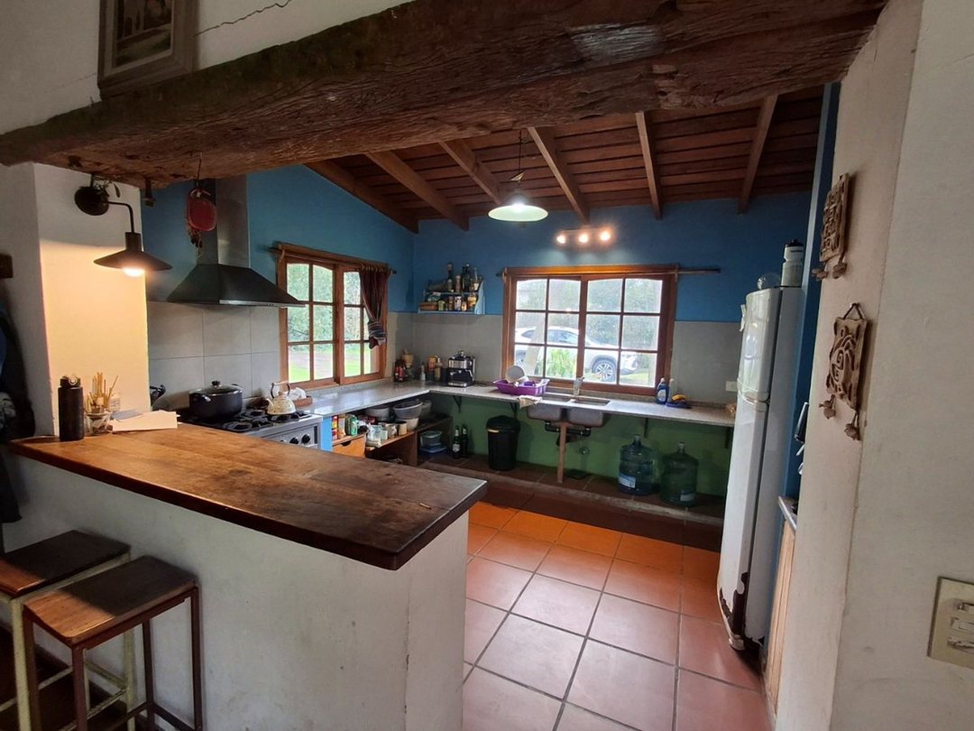 Venta casa estilo campo c/ galpón en lote de 1500m