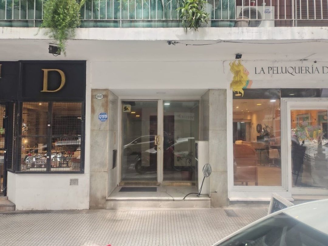 VENTA DEPARTAMENTO DOS AMBIENTES EN LAS CANITAS