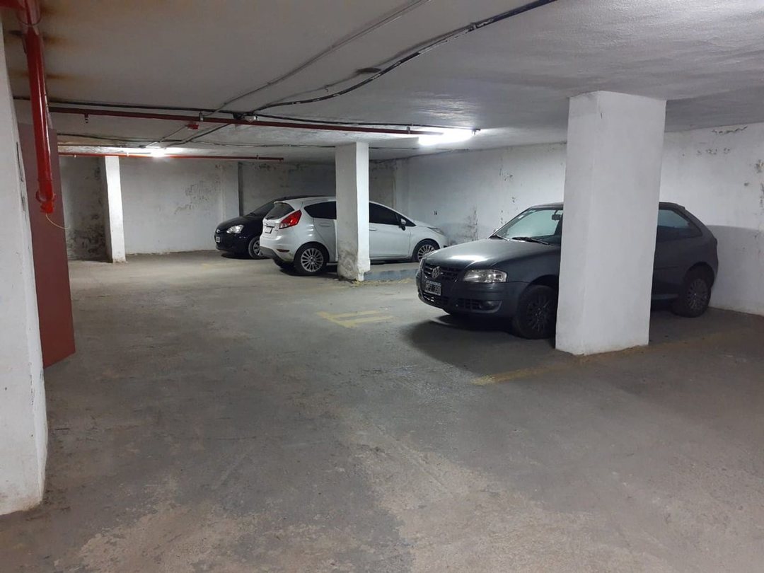 VENTA COCHERA EN BARRIO NUEVA CORDOBA