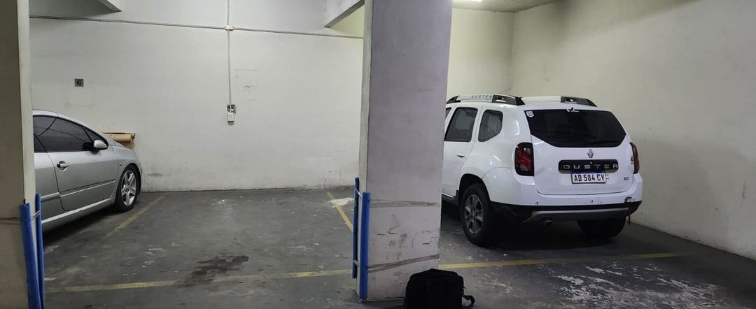 VENTA COCHERA EN CABA