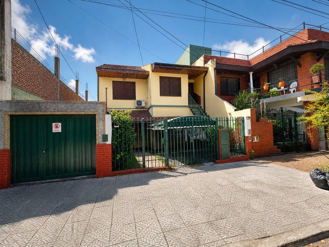 VENDE PH 4 AMB PATIO GARAGE SAN MARTIN CREDITO