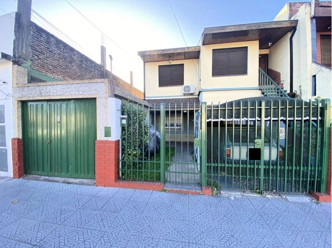 VENDE PH 4 AMB PATIO GARAGE -SAN MARTIN- APTO CRED