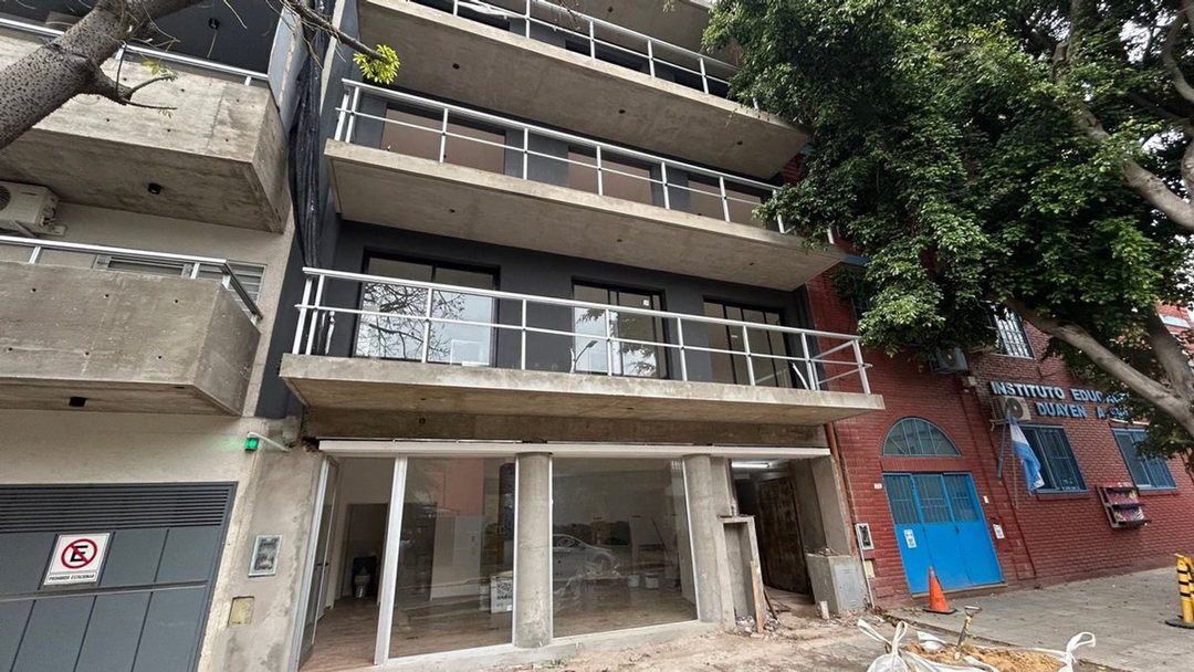 VENTA LOCAL COMERCIAL VILLA ORTUZAR APTO CAFETERIA