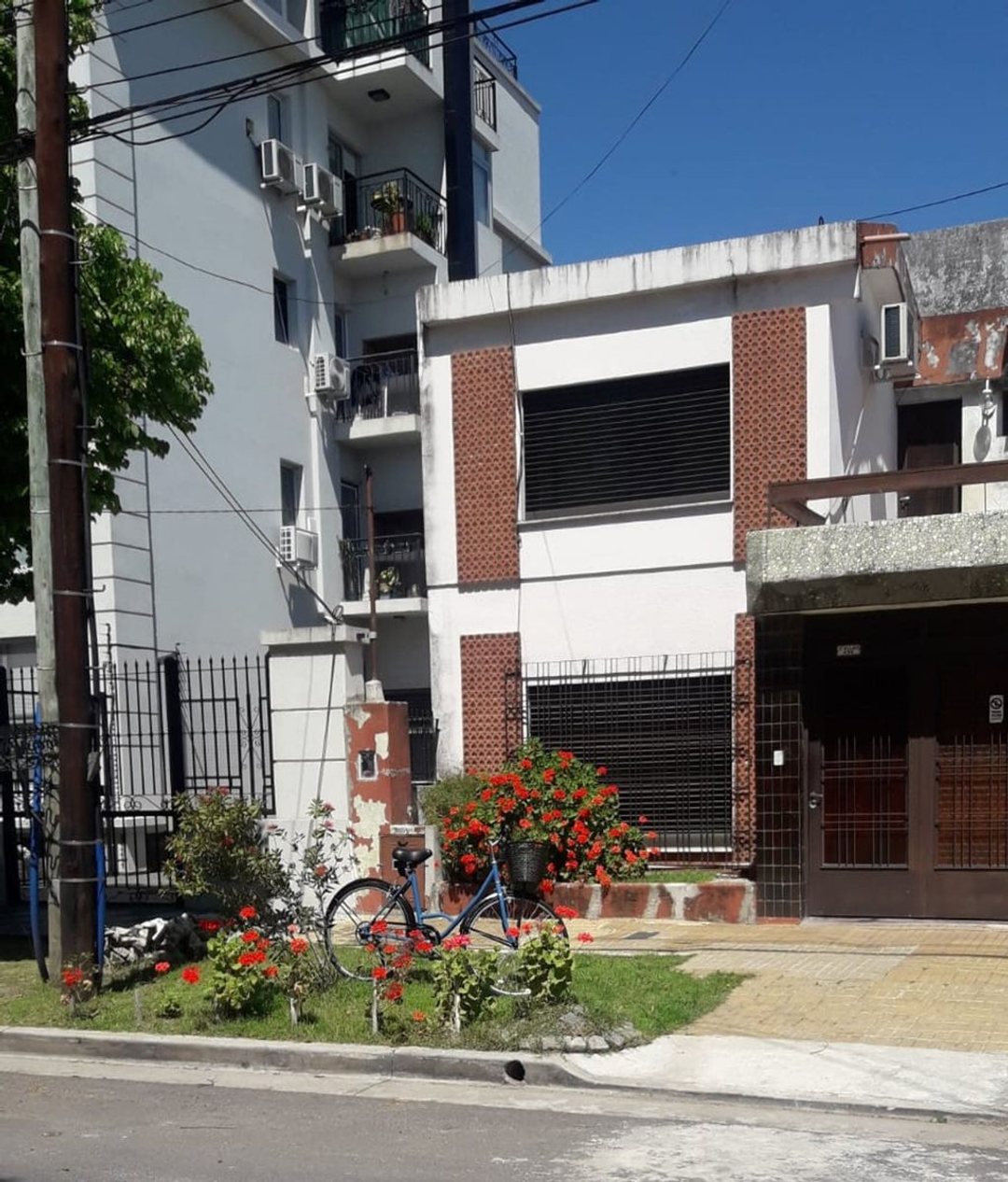 Casa 4 amb en venta en la mejor zona Ituzaingó Nor