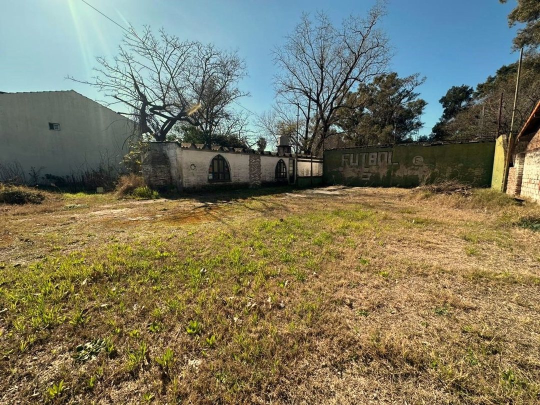 Lote en Venta en Banfield – Zona Residencial