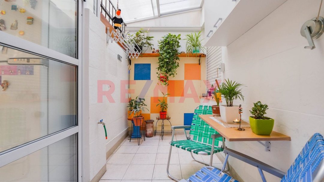 Dpto/PH 3 amb Venta con patio Flores sin expensas!
