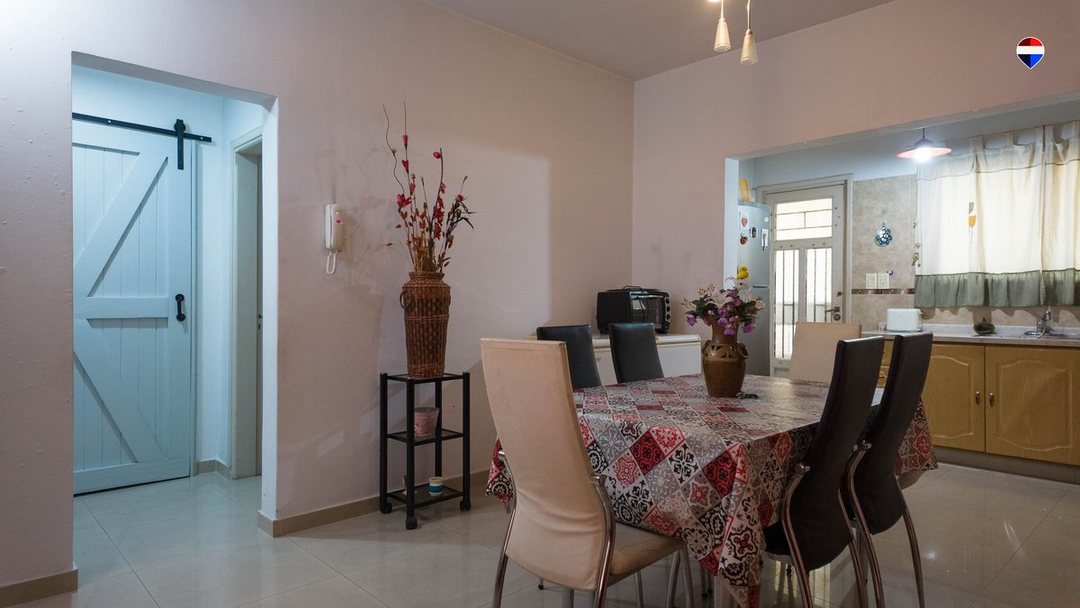VENTA CASA 4 AMB COCHERA PARRILLA PATIO GERLI