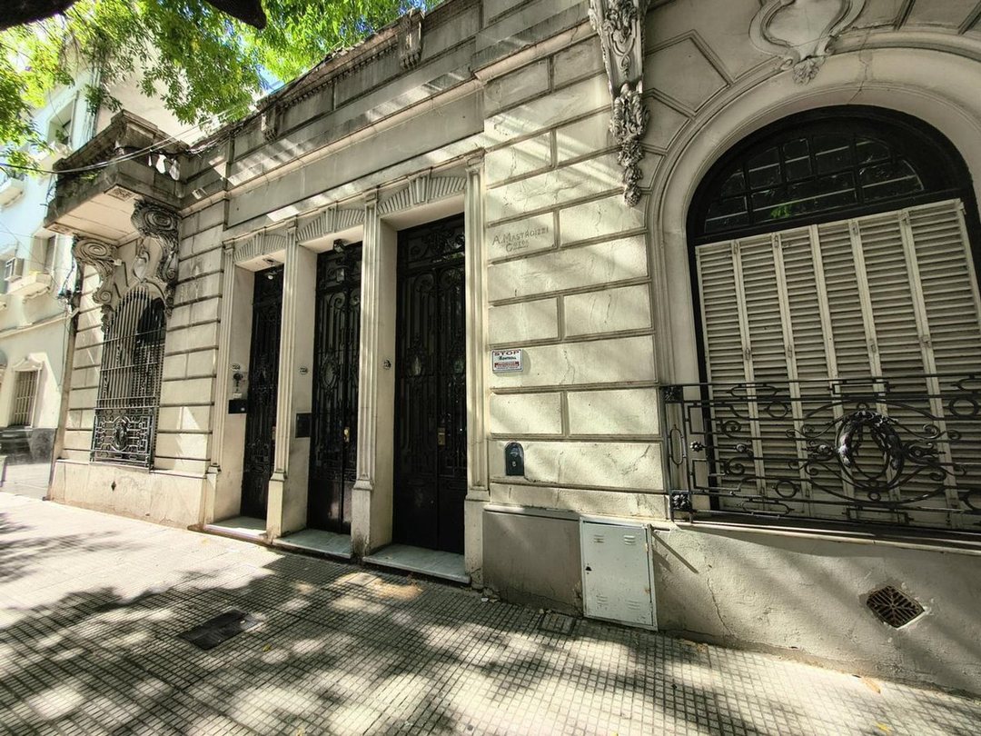 VENTA PH 4 AMB TERRAZA PATIO TECHADO SIN EXPENSAS