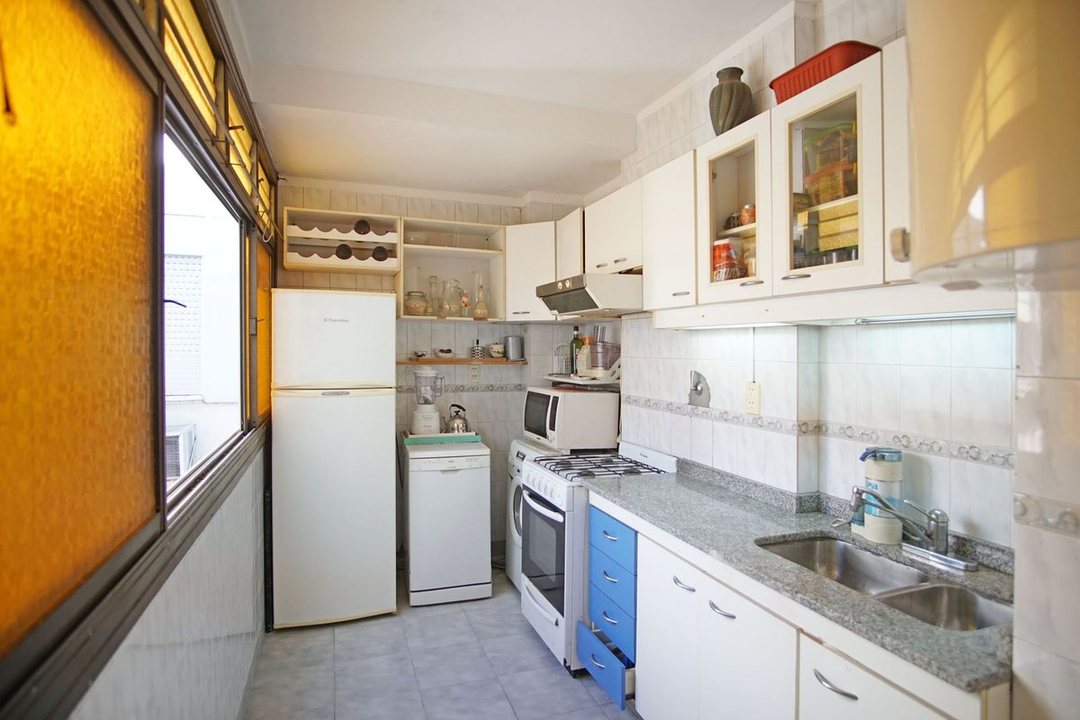 DEPARTAMENTO 3 AMBIENTES VENTA CABALLITO PISO ALTO