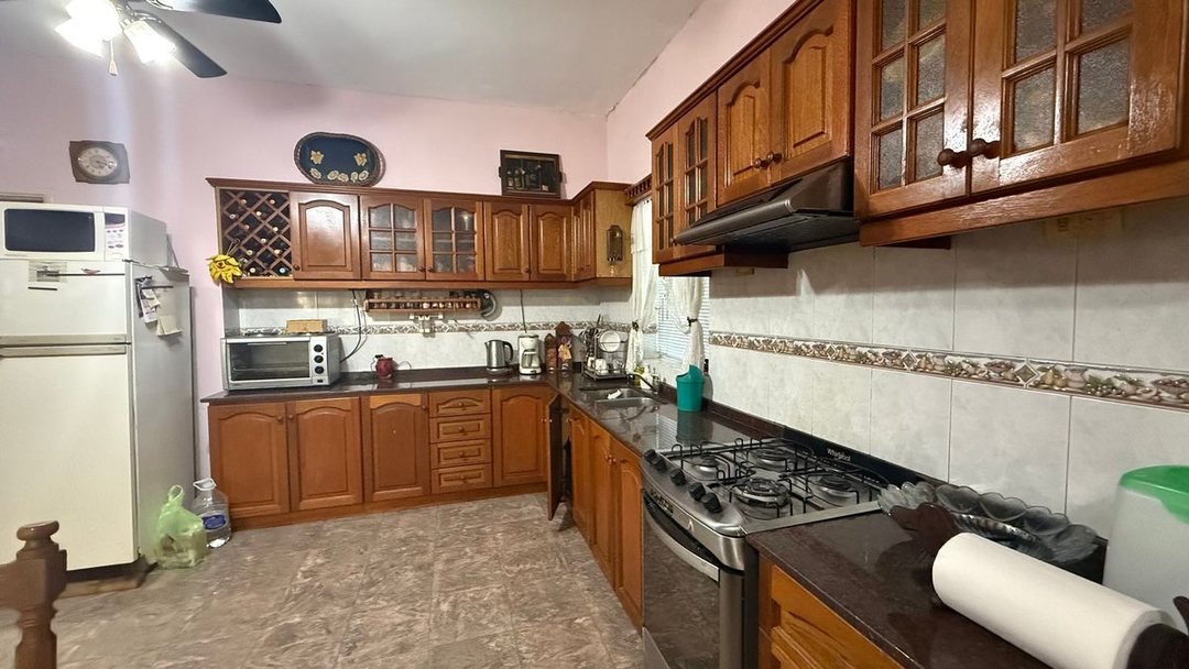 VENTA CASA 4 AMB CON JARDIN Y TERRAZA PERMUTA