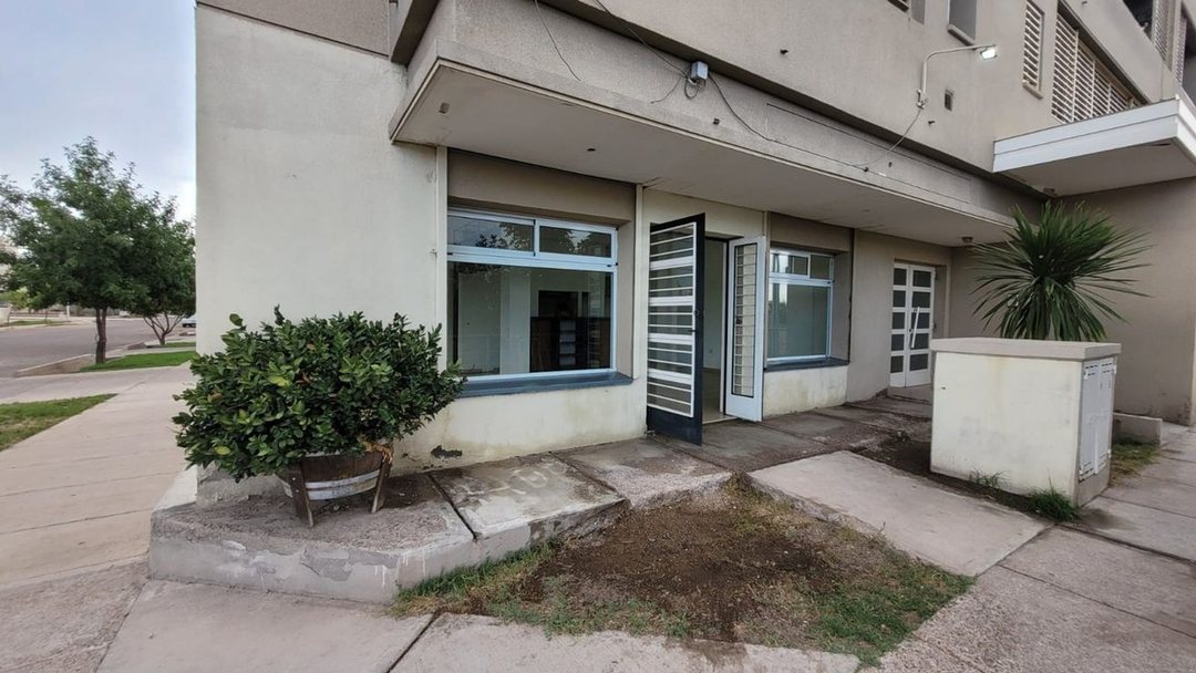 VENTA DE EXCELENTE LOCAL COMERCIAL EN MAIPU