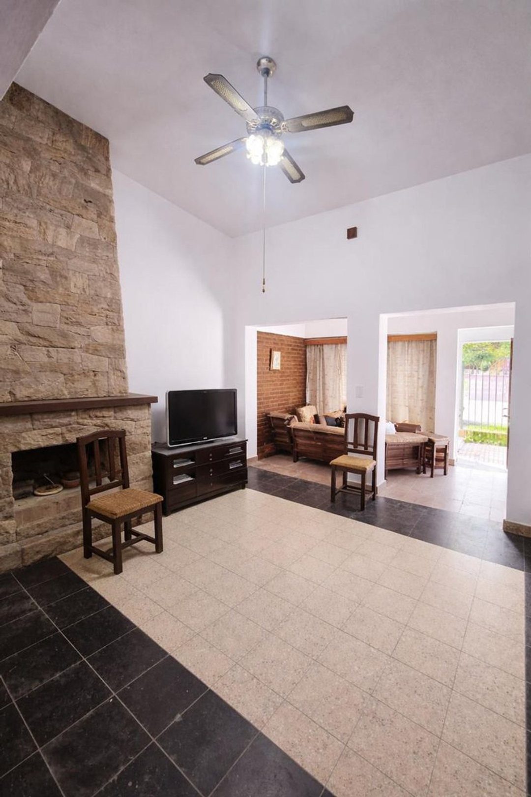 CASA EN VENTA GRAN TERRENO EN BIALET MASSE