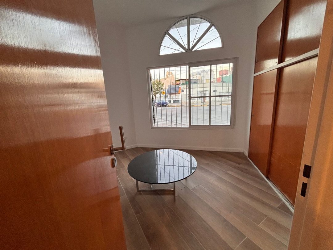 Venta Oficina comercial Barrio Naón lumin renovado