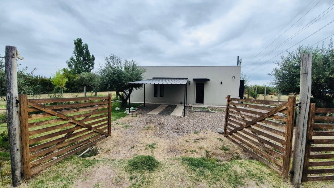 CASA A LA VENTA EN BARRIO ECO DE OLIVARES