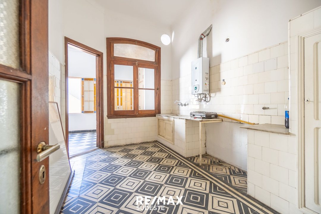 VENTA CASA TRES DORMITORIOS CON COCHERA PUNTA ALTA