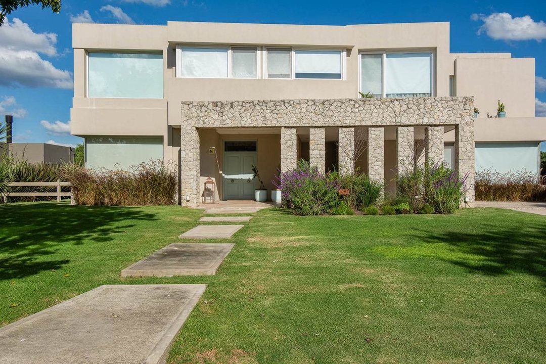 Casa en Venta en Estancias del Pilar - Barrio Golf