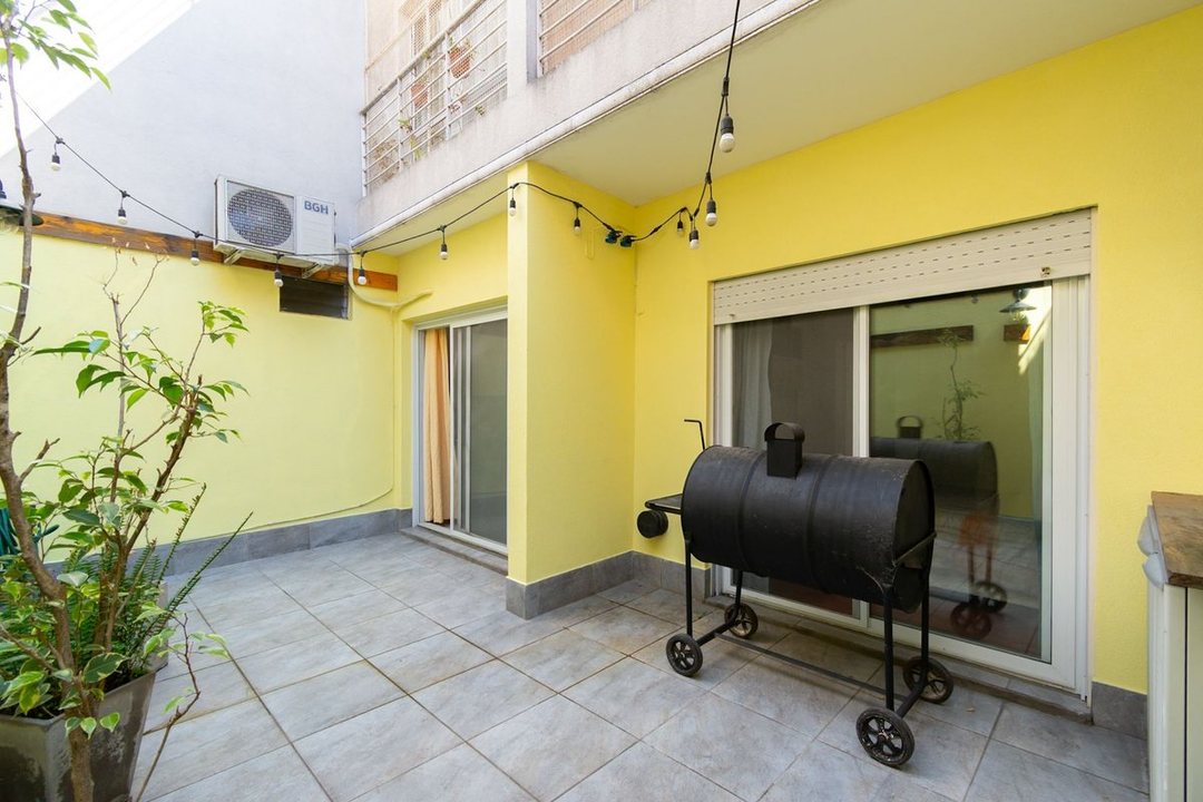 PH 2 AMBIENTES CON PATIO EN FLORES