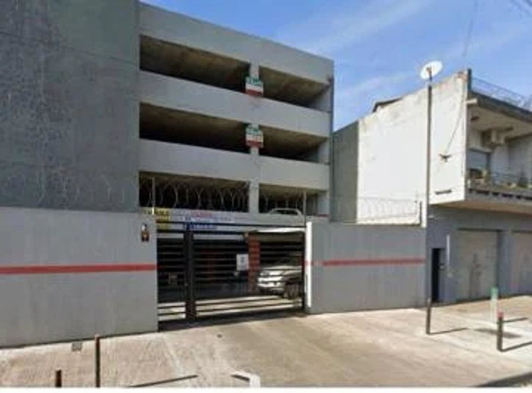 VENTA COCHERA CUBIERTA QUILMES