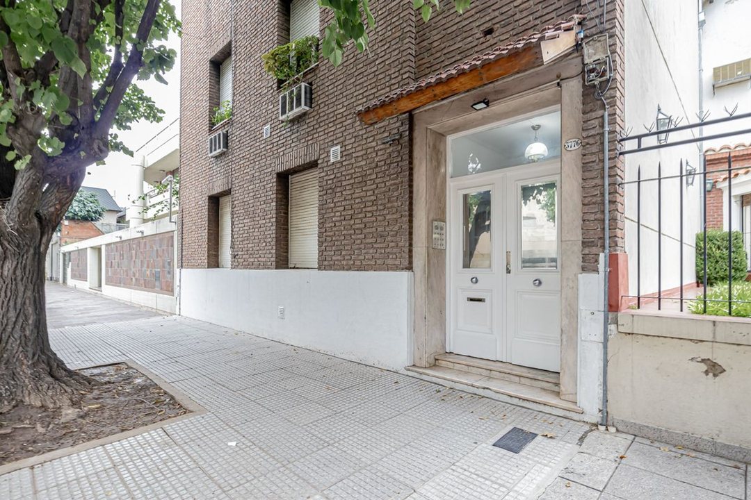 VENTA DPTO 2 AMB MUY AMPLIO V. DEVOTO