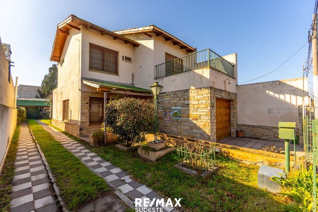VENTA CASA DRAGO 2300 APTA CREDITO