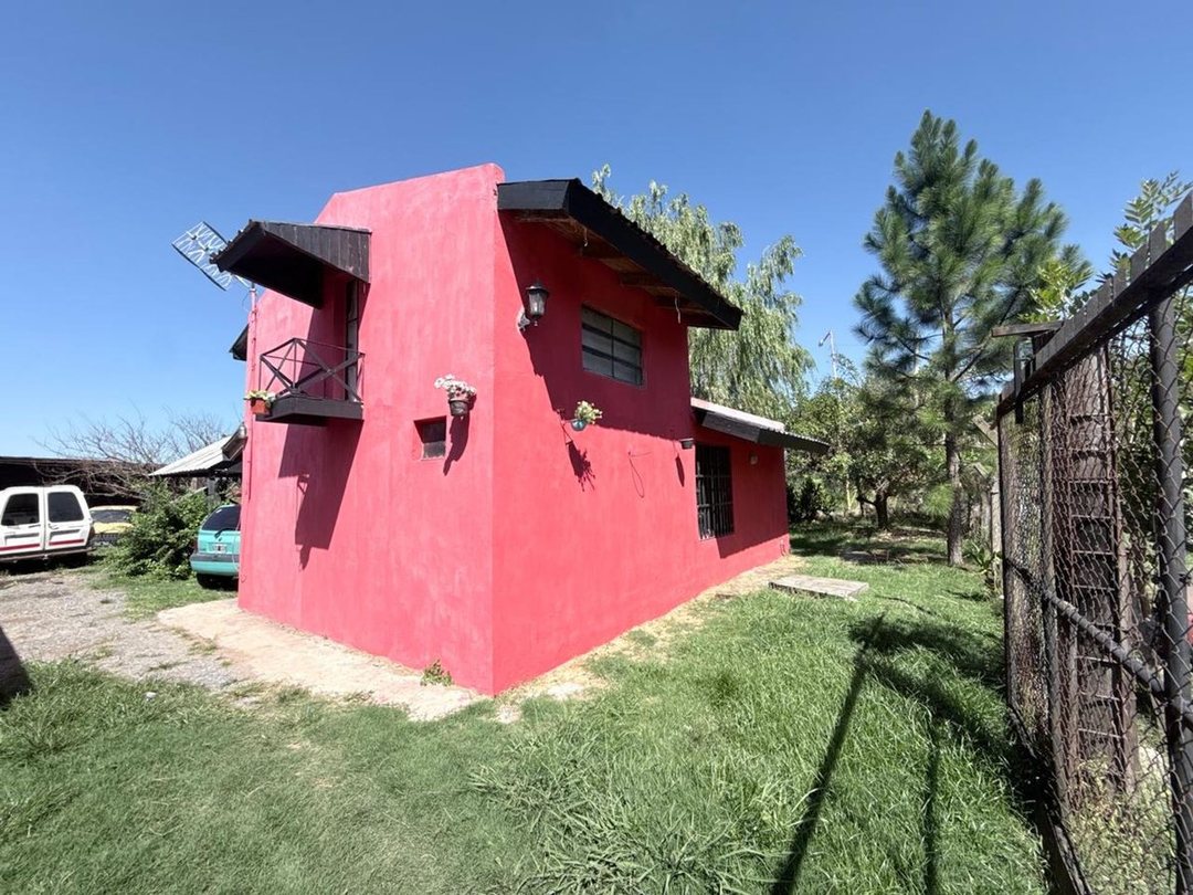 VENTA CASA 3 AMB SOBRE LOTE 434 M2 RUTA 28 PILAR