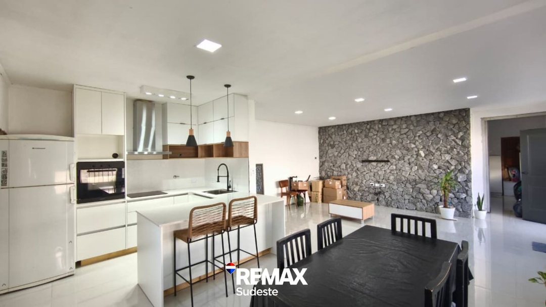 Venta casa remodelada en Tiro Federal