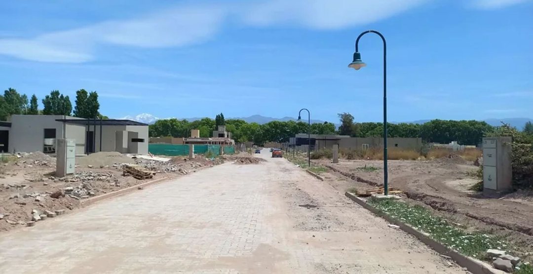 Lote en Venta: Barrio Pueblo Malbec Lujan de Cuyo