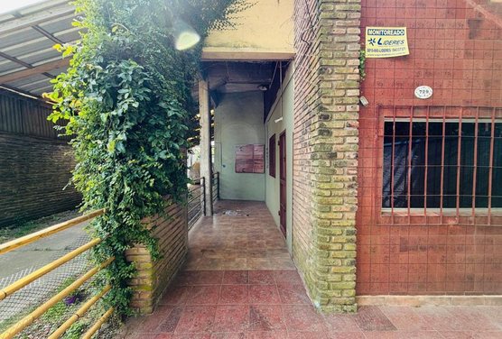 CASA VENTA LONGCHAMPS GARAGE MAS LOCAL Y DEPOSITO