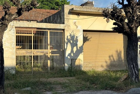 Venta Casa  Villa Sarmiento (APTA CREDITO)