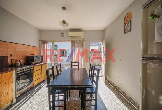 VENTA CASA CON DOS VIVIENDAS EN LOTE PROPIO