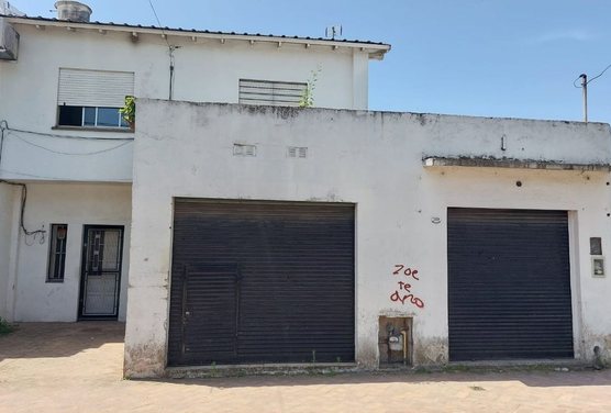 VENTA - CASA 6 AMB + LOCAL. APTA CREDITO. MORENO