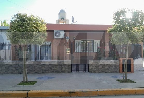 VENTA CASA CIUDAD DE VIEDMA