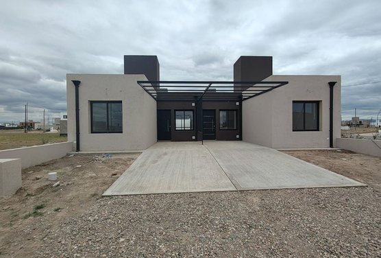 Duplex Tipo casa en Manantiales a estrenar lindo !