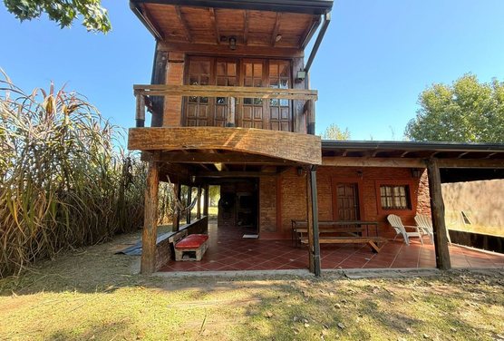 Casa quinta en venta sobre un terreno de 1200M2