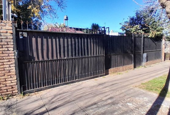 VENTA CASA 3 AMB CON QUINCHO Y PILETA JOSE C.PAZ
