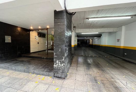 COCHERA EN VENTA EN ZONA CENTRO EDIFICIO LEBLON