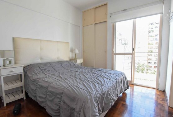 Venta 2 Ambientes Luminoso 2 balcones  Recoleta