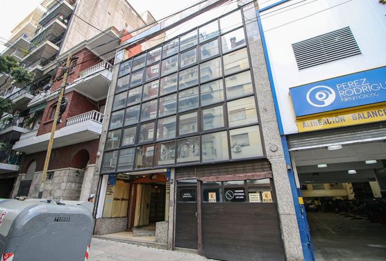 VENTA  EDIFICIO COMERCIAL CON COCHERA BALVANERA