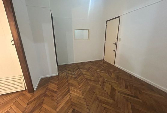 Venta Depto 3 amb. con patio techado