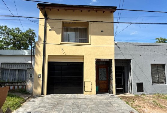 PH DOS PLANTAS 3 DORM PATIO PARRILLA HURLINGHAM