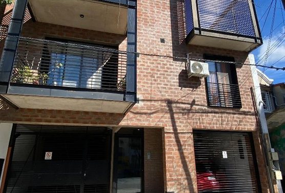 DEPTO VENTA DUPLEX 2 DORMITORIOS CON PATIO