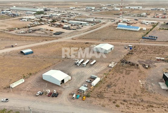 VENTA DE DOS NAVES INDUSTRIALES EN AÑELO