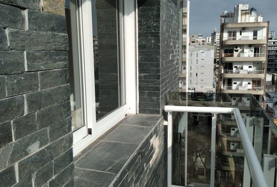 VENTA Semipiso 1 dormitorio  balcón Barrio Martin
