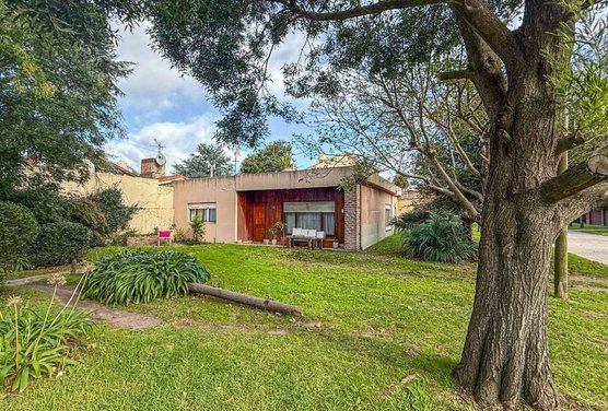 VENTA CASA 3 AMBIENTES CAISAMAR