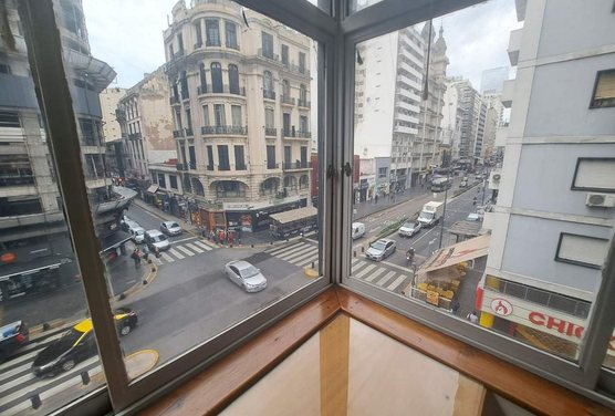 VENTA OFICINA 1 PISO DE 135M2 EN ESQ A 1C OBELISCO