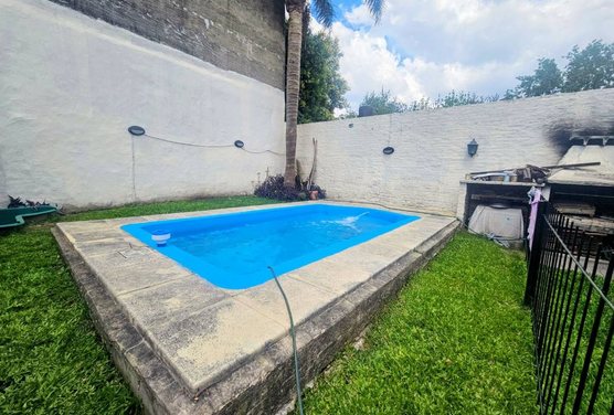 VENTA CASA 3 AMB VILLA BALLESTER PILETA TERRAZA